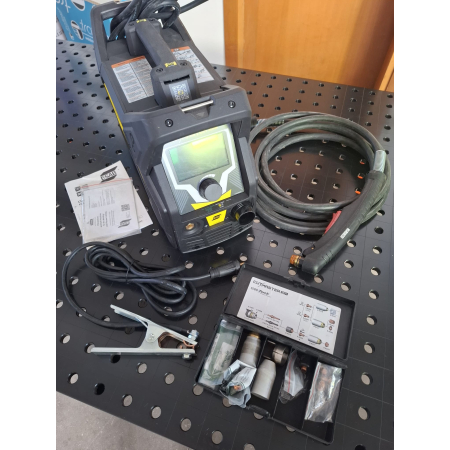 Esab Cutmaster 30+ | Plasma cutter, in excellent condition, as NEW
